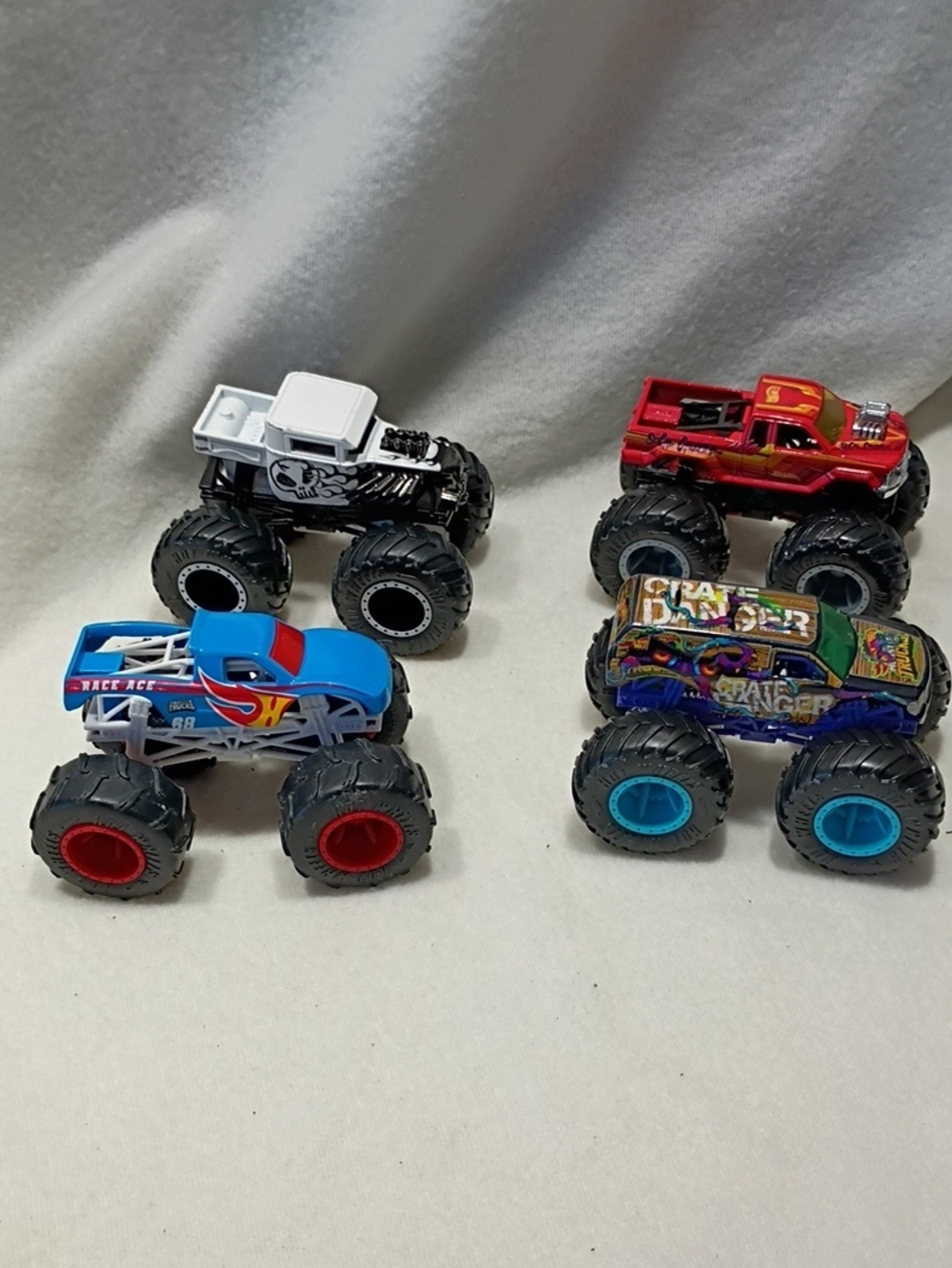 EUC Hot Wheels Monster Jam Set Of 4 Monster Trucks Crate Danger Race Ace Socal